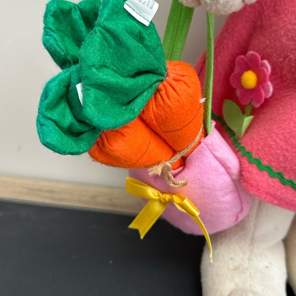 Easter bunny - Picture 5 of 7